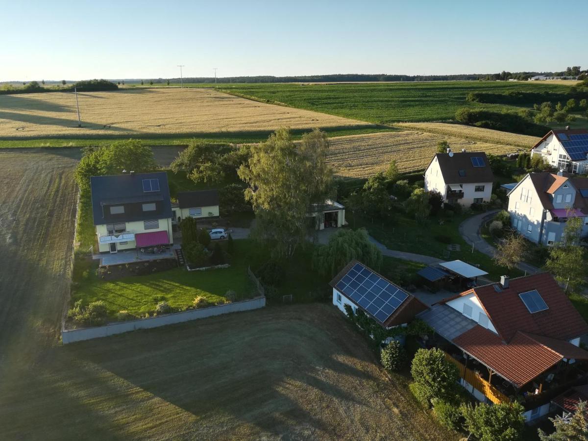 Fewo Haus Hutzelbuck In Idyllisch-Gruner Lage Nahe An Ansbach Ngoại thất bức ảnh